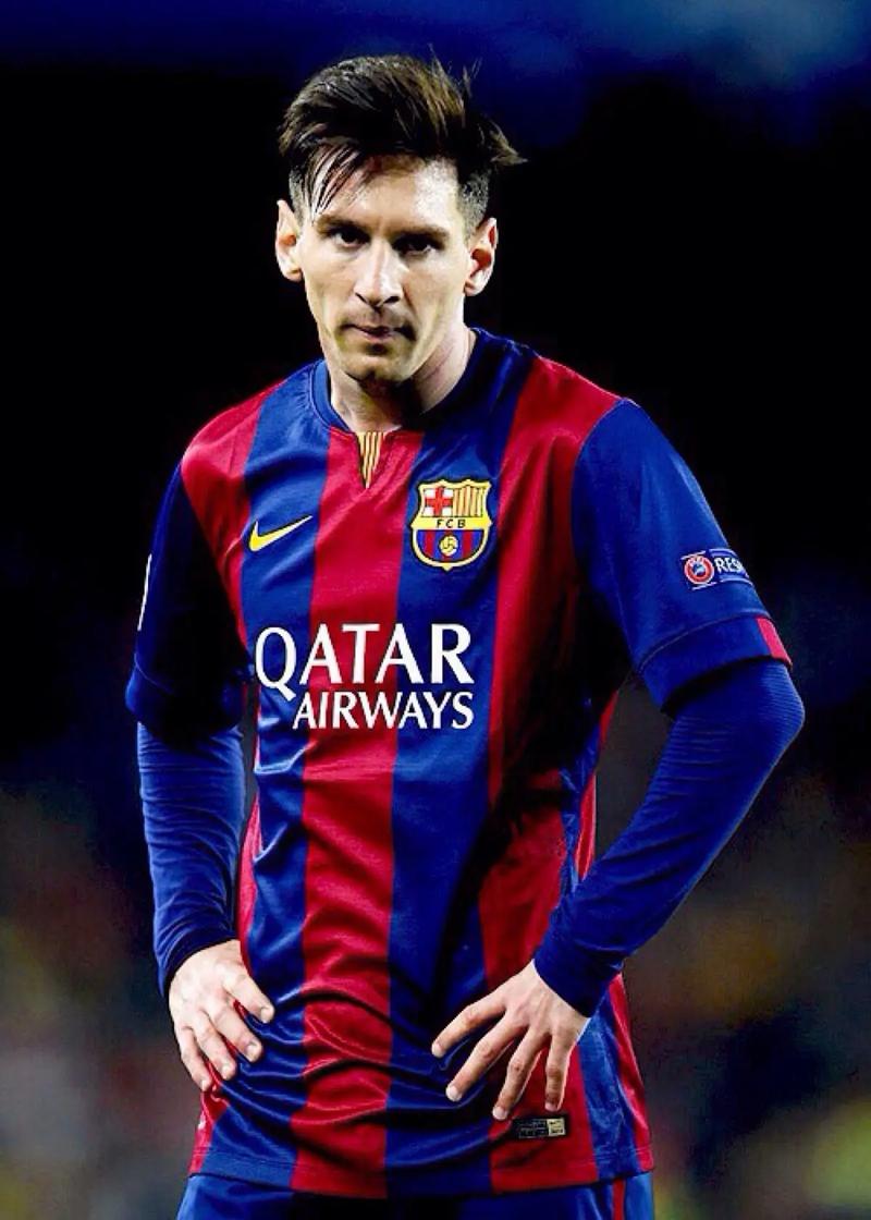 2025上海明日之星冠军杯足球赛圆满落幕，颁奖仪式进行