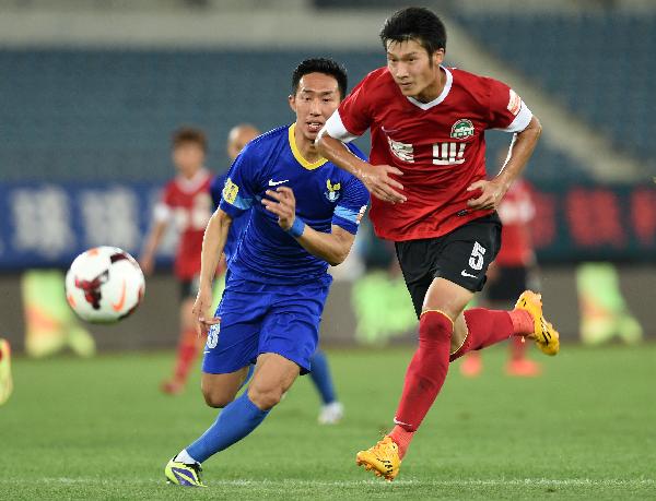 拯救球迷生命！FIFA官方：雷根斯堡队医诺伊金获公平竞赛奖（FIFA授予雷根斯堡队医诺伊金公平竞赛奖，因其抢救球迷生命）