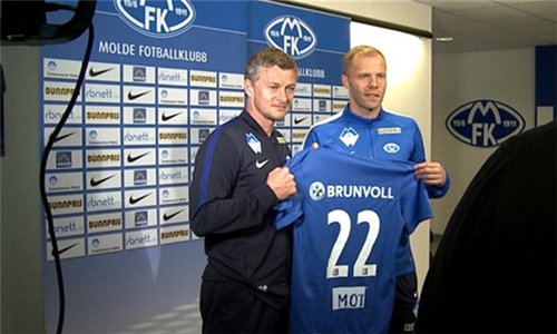 亚冠生死局：柔佛主场狂攻碾压上海海港 中超冠军背水一战太难了