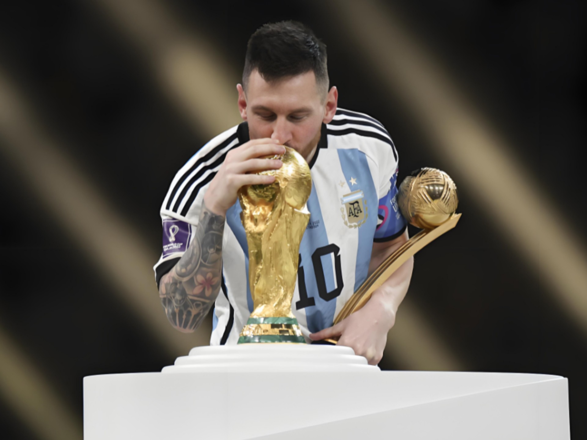 快船下半场进攻崩盘：科比-布朗得分超过哈登和小卡，末节6分钟仅得2分