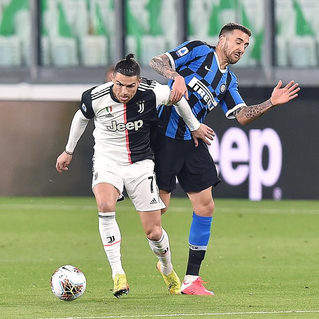 半场战报：尼日利亚0-0加蓬，双方破门乏术