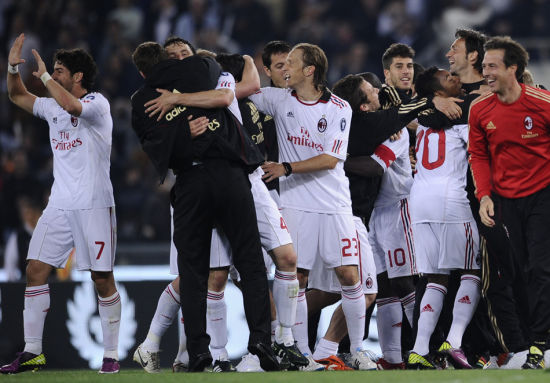 塔帅：我们更成熟了，马杜埃凯和哲凯赖什的夺冠经验很有帮助（塔帅：球队更成熟了，马杜埃凯与哲凯赖什的冠军经验助益良多）